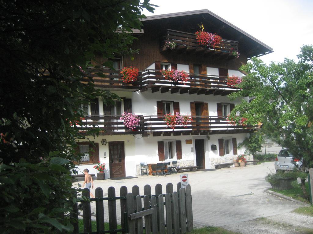 Residence Marmolada Rocca Pietore Eksteriør billede