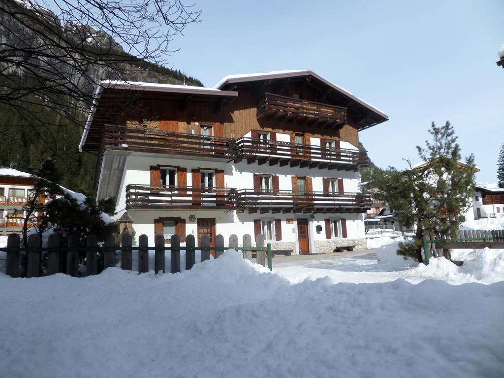 Residence Marmolada Rocca Pietore Eksteriør billede